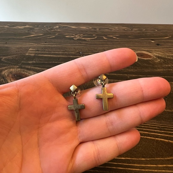 Vintage Style Fashion Cross Dangle Earrings - Picture 2 of 6